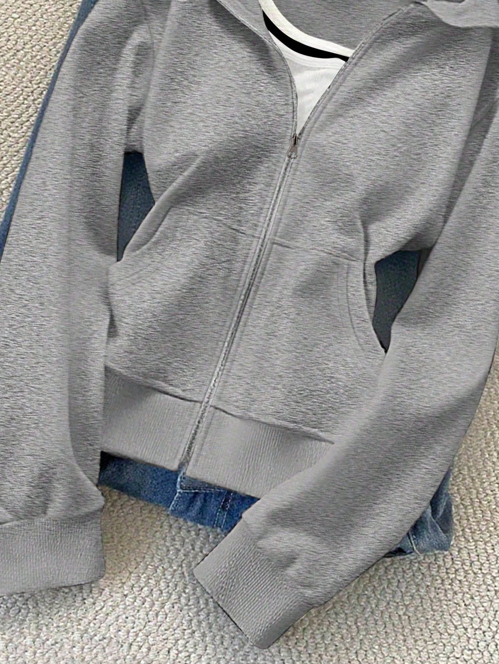 Women’s Solid Color Hooded Zip-Up Jacket – Casual Lightweight Hoodie Jacket for Everyday Wear